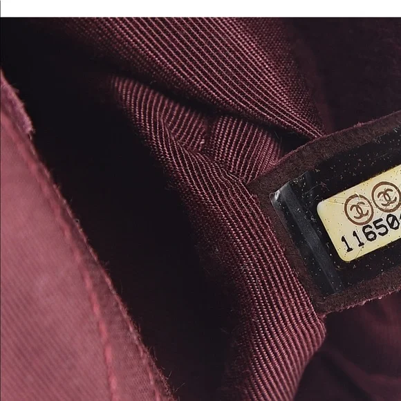 CHANEL Black Quilted Shoulder Bag with Gold Hardware - Picture 13 of 16